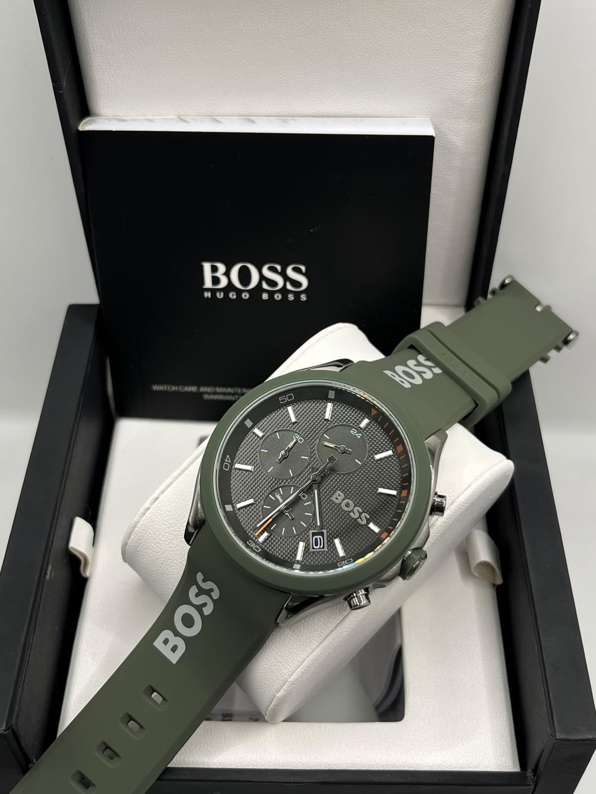 Montre Homme Hugo Boss Vert & Noir avec Coffret (Copy)