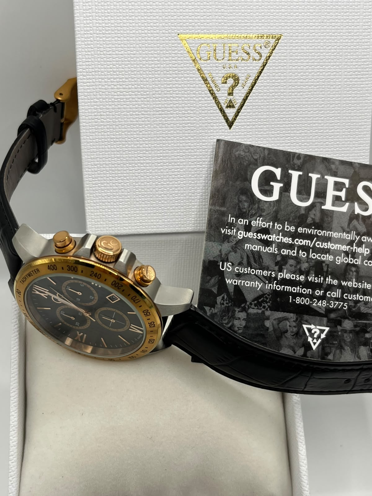 Guess Men's Black Dial & Black Silicone Strap Watch0 (Copy)