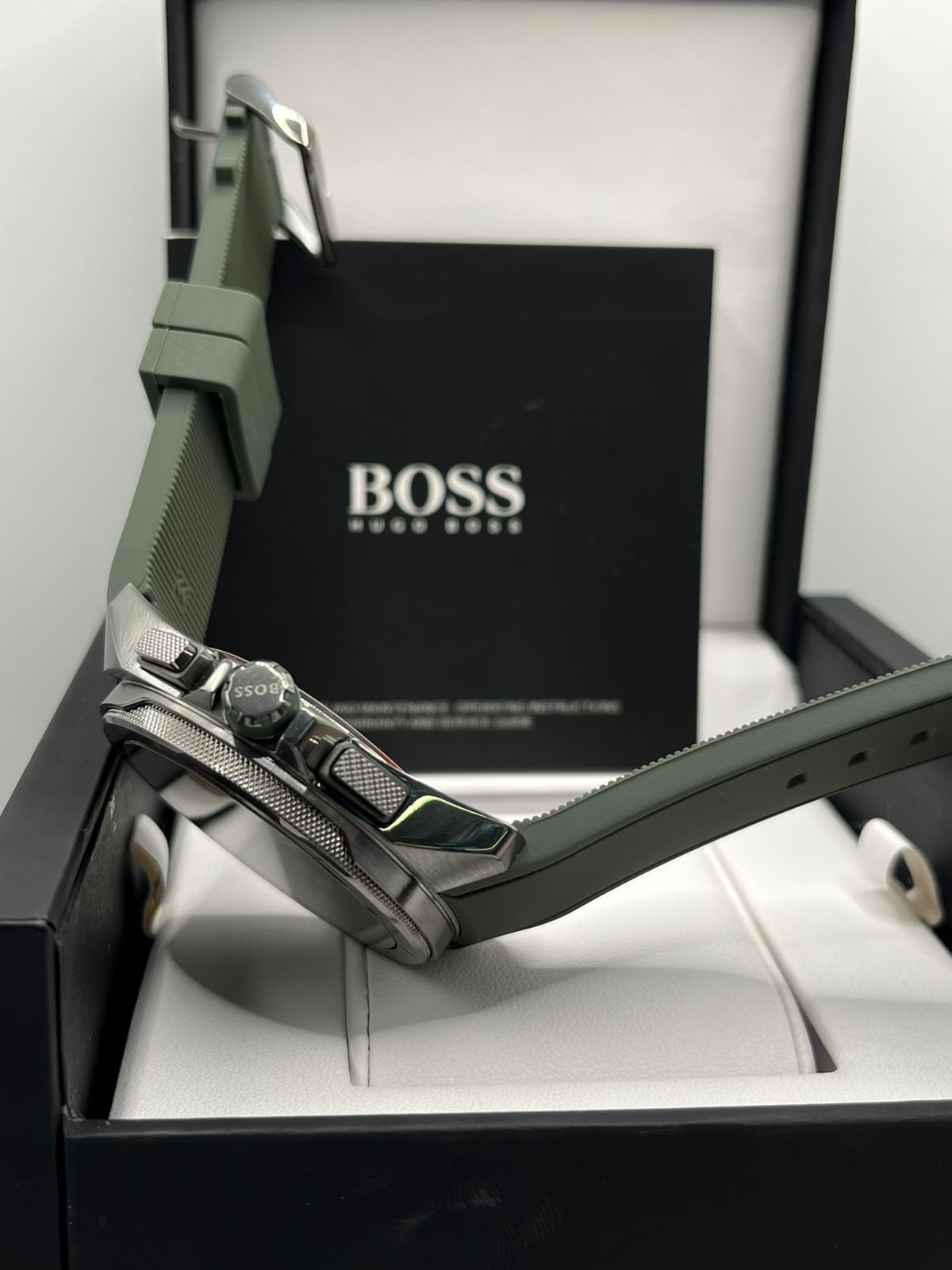 Coffret Montre Homme Hugo Boss Cadran Vert & Bracelet Acier (Copy)