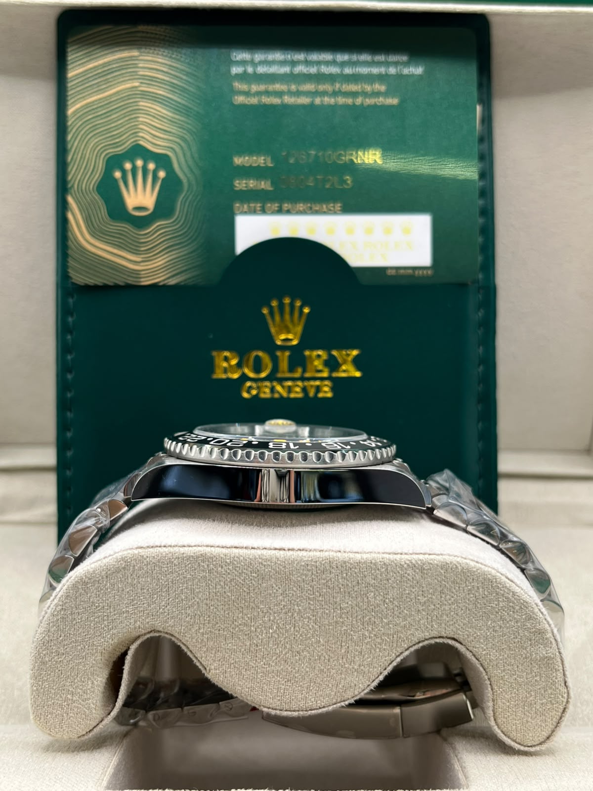 Clean Rolex GMT-Master II – Black & Grey Bezel (CLONE)